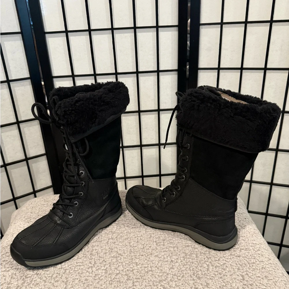 UGG Black Winter Snow Boots Faux Fur Lined Lace-Up Womens Size 8.5 NEW With Box